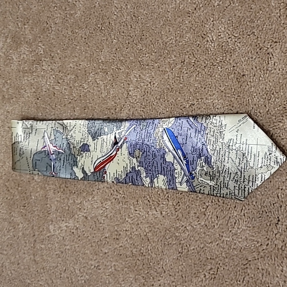 Airplane world map tie 100% silk